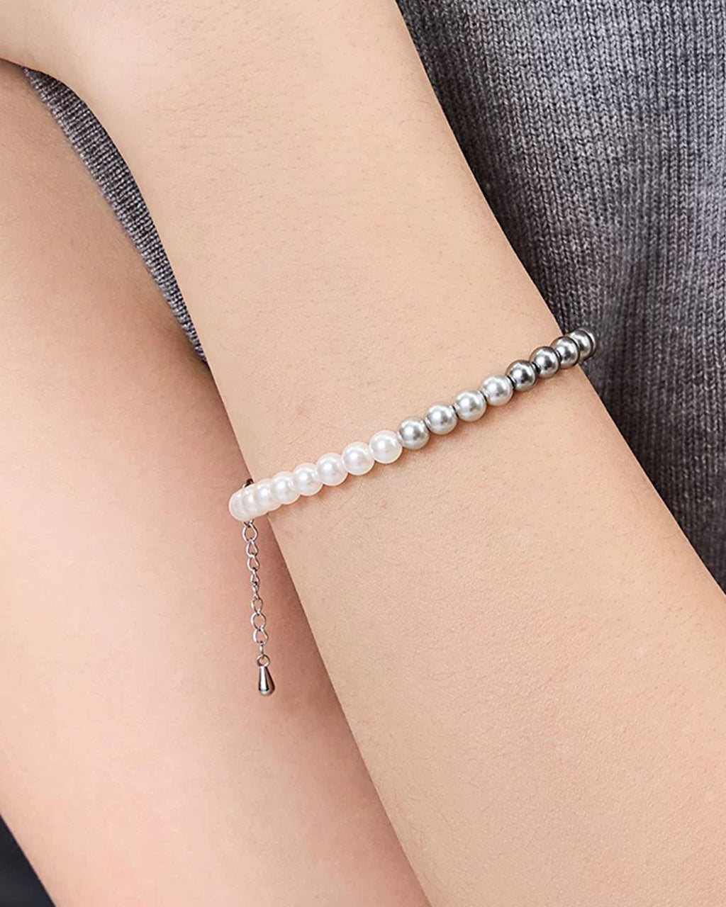 The Great Gatsby Necklace - Promoting Elegance and Confidence Amora