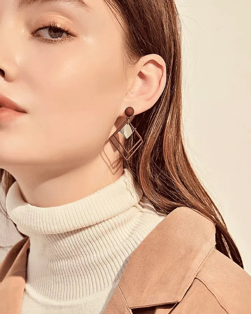 Wheel of Destiny - Geometric Red & Ivory Earrings Amora