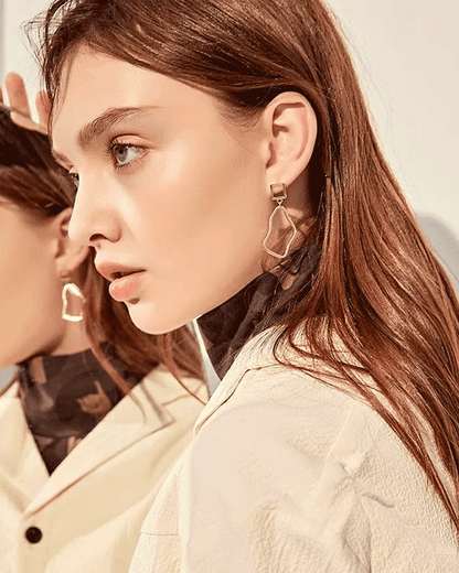 La Campanella Earrings - Elevating Joy and Abundance Amora